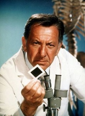 Patoloji Uzmanı "Quincy", 1980'lerin TV dizisinden...